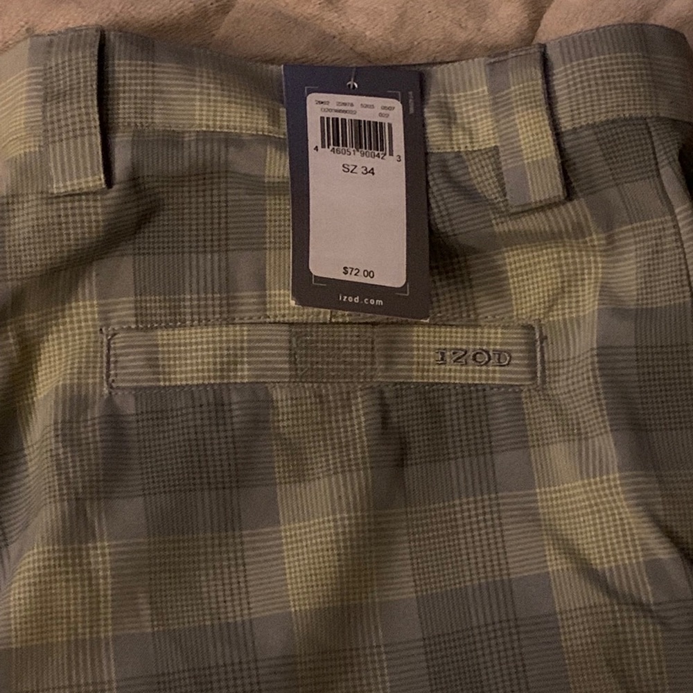 Izod plaid golf shorts NWT 34